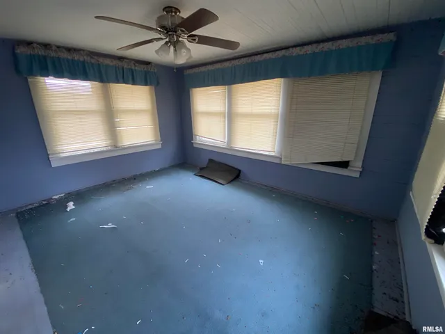 $99,900 | 178 South Main Street, Smithfield, IL 61477