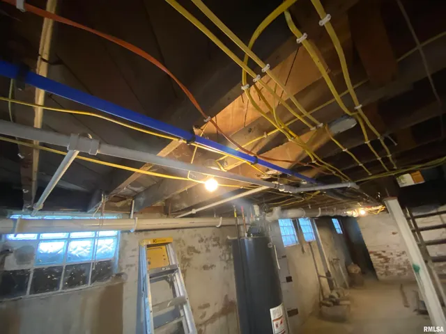 $99,900 | 178 South Main Street, Smithfield, IL 61477