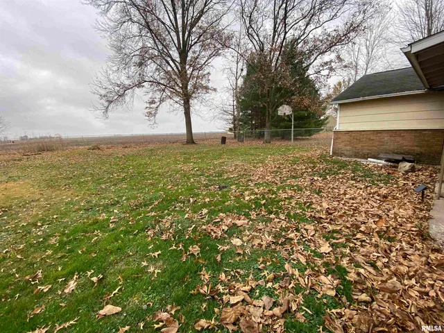 $99,900 | 178 South Main Street, Smithfield, IL 61477