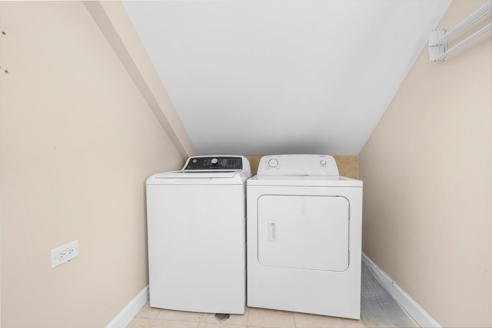 2108 Harrison Street Evanston, IL 60201 - Photo 36 of 44 a utility room with dryer and washer