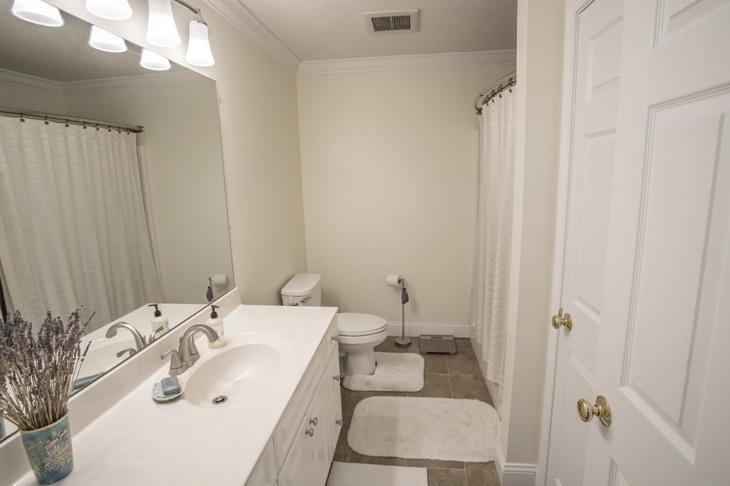 8 Hockanum Road, Unit 5 Northampton, MA 01060 - Photo 24 of 41 Gallery Image 24