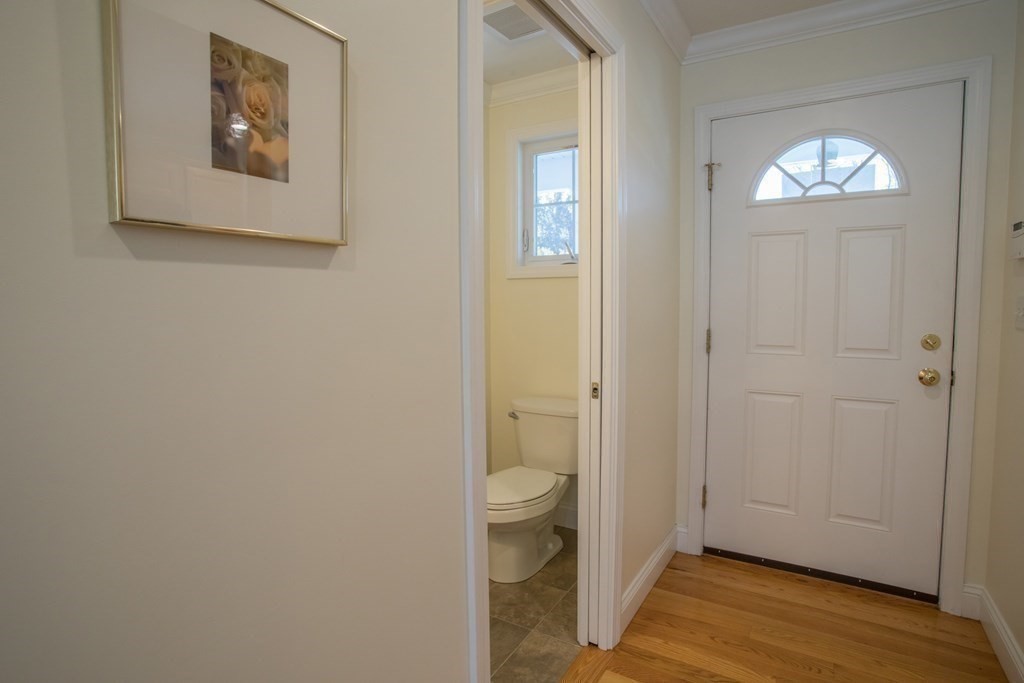 8 Hockanum Road, Unit 5 Northampton, MA 01060 - Photo 5 of 41 Gallery Image 5
