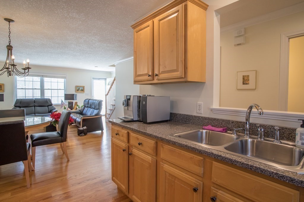 8 Hockanum Road, Unit 5 Northampton, MA 01060 - Photo 9 of 41 Gallery Image 9