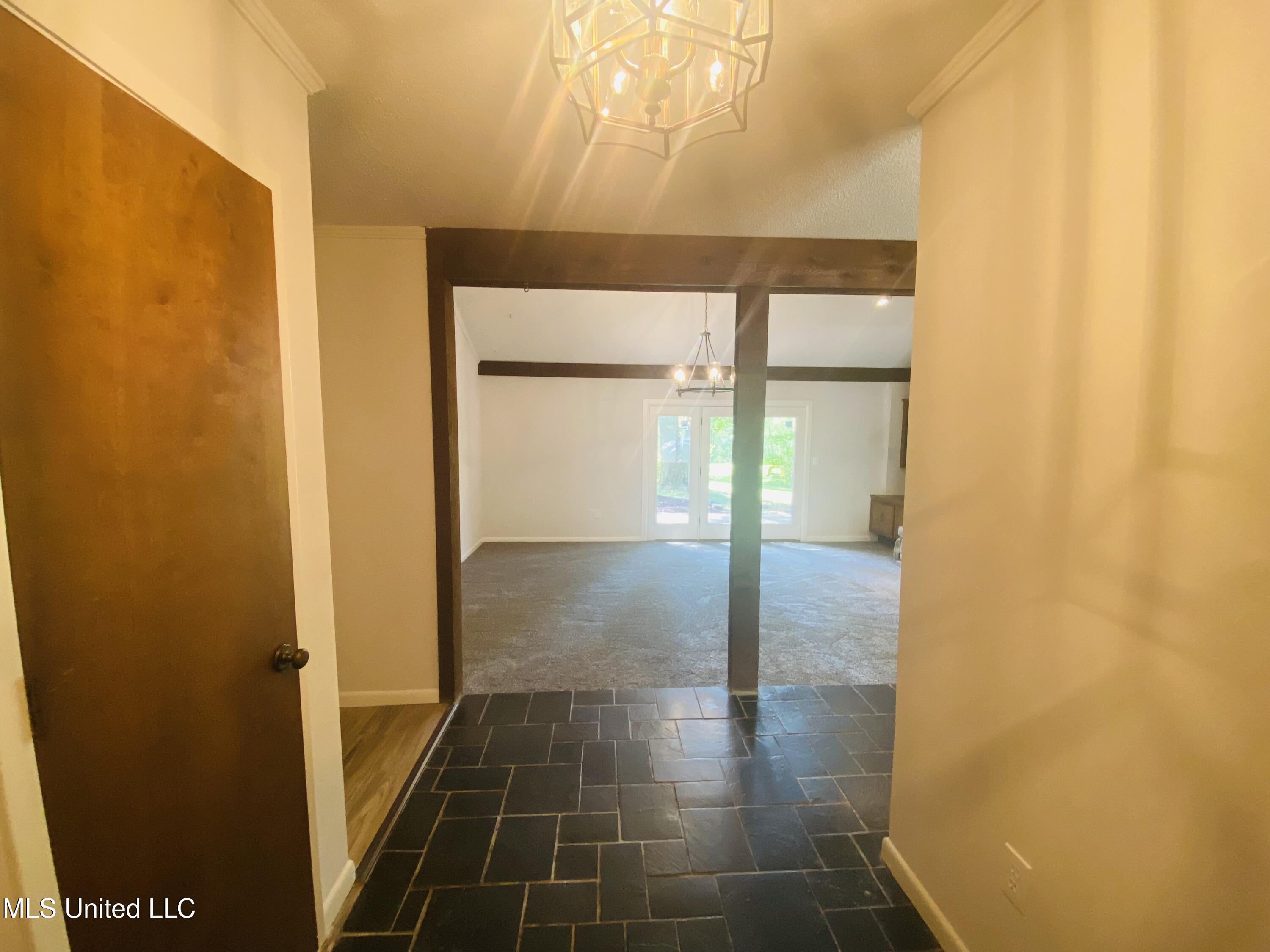 763 South Springlake Circle Terry, MS 39170 - Photo 6 of 44 IMG_2682