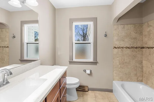 $239,900 | 1922 Muren Boulevard, Belleville, IL 62221