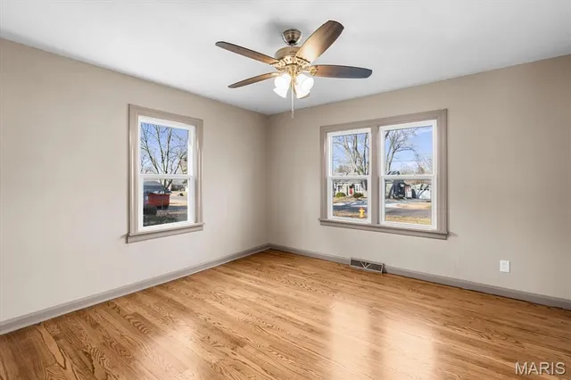 $239,900 | 1922 Muren Boulevard, Belleville, IL 62221