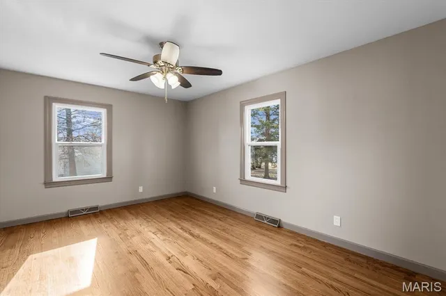 $239,900 | 1922 Muren Boulevard, Belleville, IL 62221