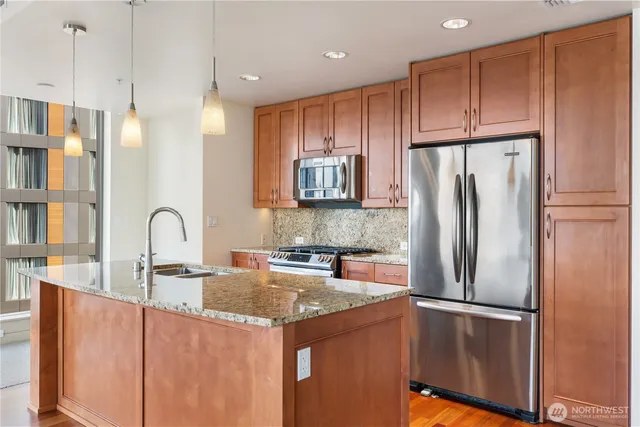 $5,088 | 10650 Northeast 9th Place, Unit 826, Bellevue, WA 98004