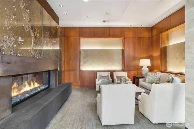 $5,088 | 10650 Northeast 9th Place, Unit 826, Bellevue, WA 98004