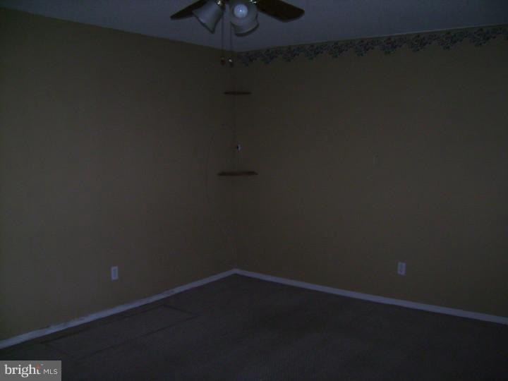 12203 Rambler Road Philadelphia, PA 19154 - Photo 5 of 15 Living Room