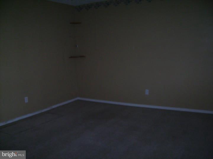 12203 Rambler Road Philadelphia, PA 19154 - Photo 6 of 15 Living Room