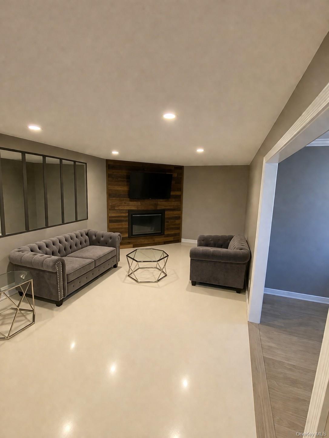 21 Kevin Road Commack, NY 11725 - Photo 3 of 7