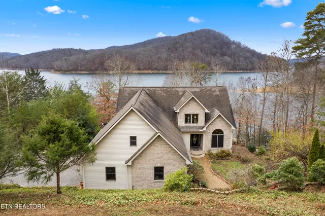 $2,100,000 | 1420 Lakeview Drive, Sharps Chapel, TN 37866