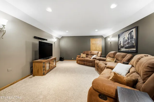 $2,100,000 | 1420 Lakeview Drive, Sharps Chapel, TN 37866