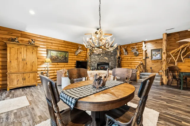 $2,100,000 | 1420 Lakeview Drive, Sharps Chapel, TN 37866