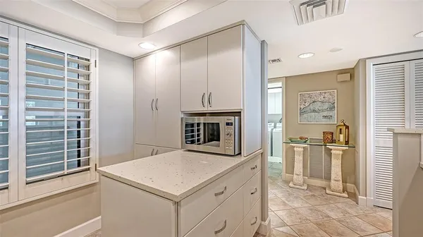 $10,000 | 2109 Gulf Of Mexico Drive, Unit 1203, Longboat Key, FL 34228