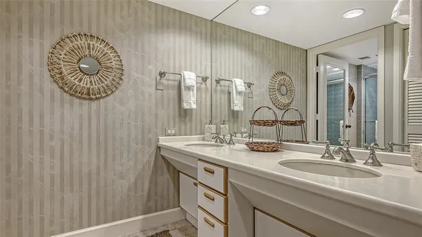$10,000 | 2109 Gulf Of Mexico Drive, Unit 1203, Longboat Key, FL 34228
