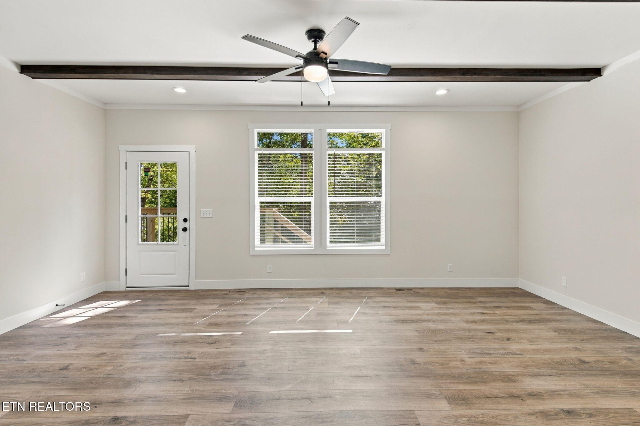 193 Nolan Lane Heiskell, TN 37754 - Photo 2 of 26 12-web-or-mls-018_DSC_8680