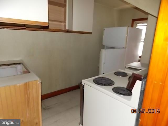 718 Old North Point Road Baltimore, MD 21222 - Photo 18 of 22 Kitchen