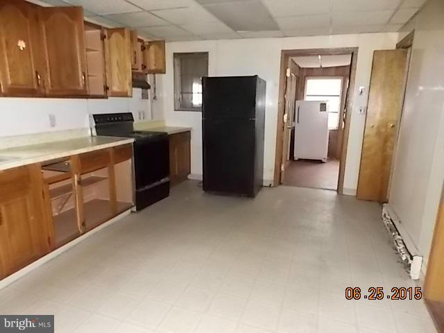 718 Old North Point Road Baltimore, MD 21222 - Photo 4 of 22 Kitchen