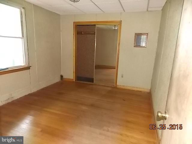 718 Old North Point Road Baltimore, MD 21222 - Photo 9 of 22 Bedroom
