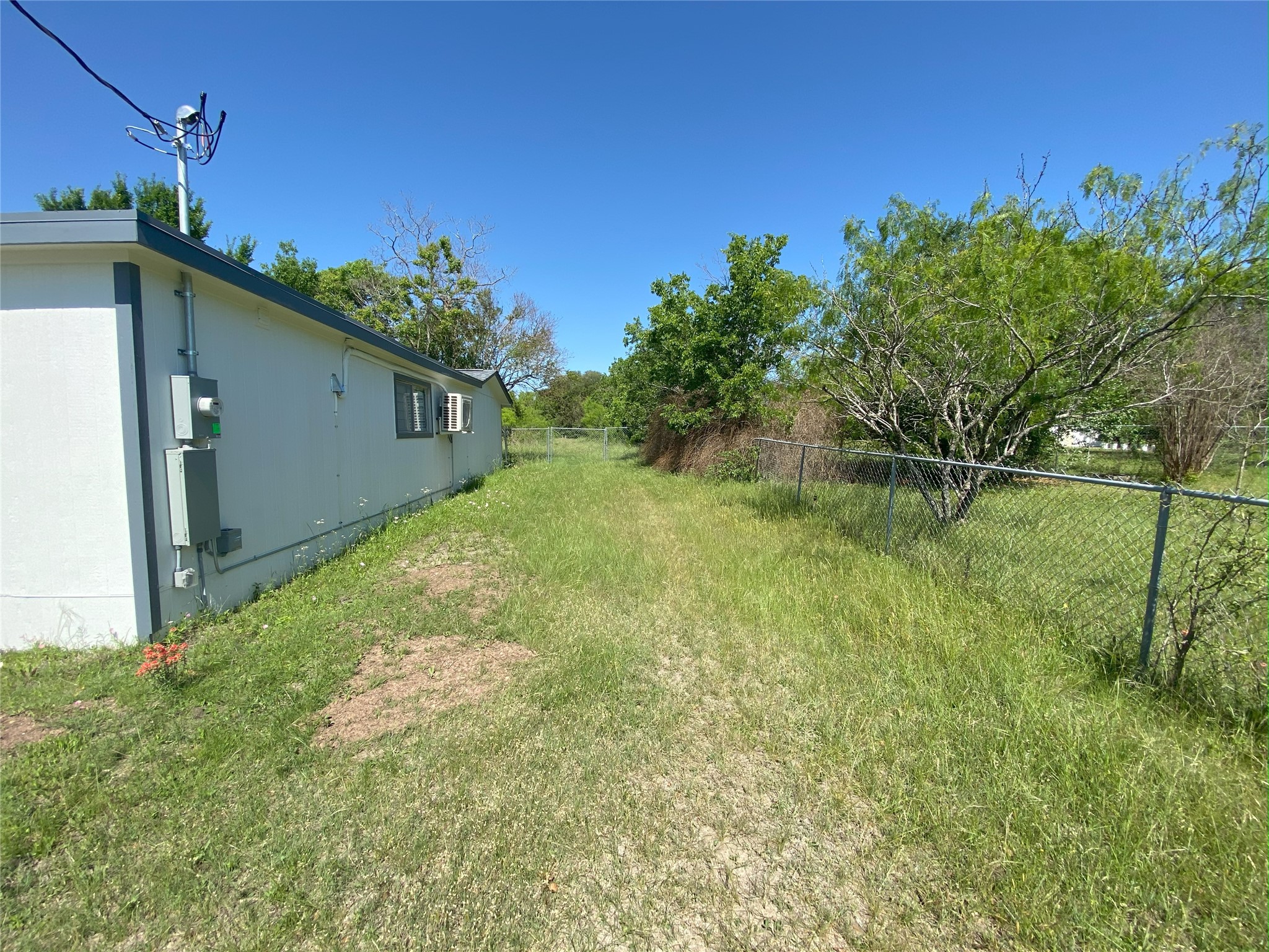 4806 Pecan Springs Road Austin, TX 78723 - Photo 18 of 20