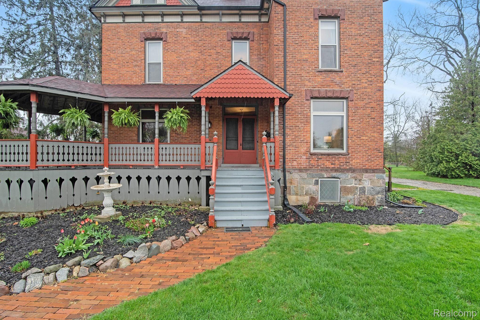 205 Mason Road Howell, MI 48843 - Photo 10 of 38 DSC_1622.jpg
