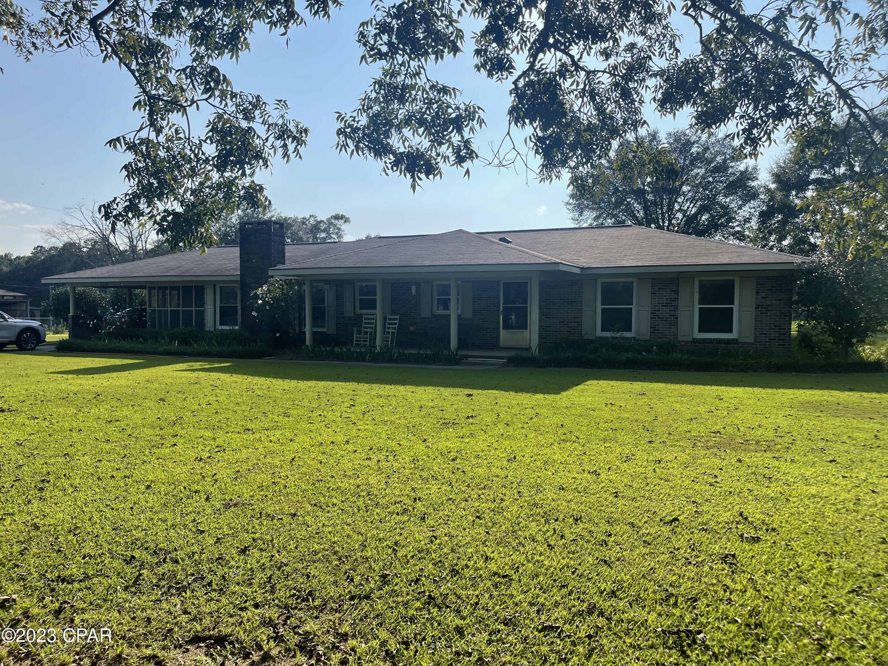 4653 Smokey Road Graceville, FL 32440 - Photo 2 of 29 Gallery Image 2