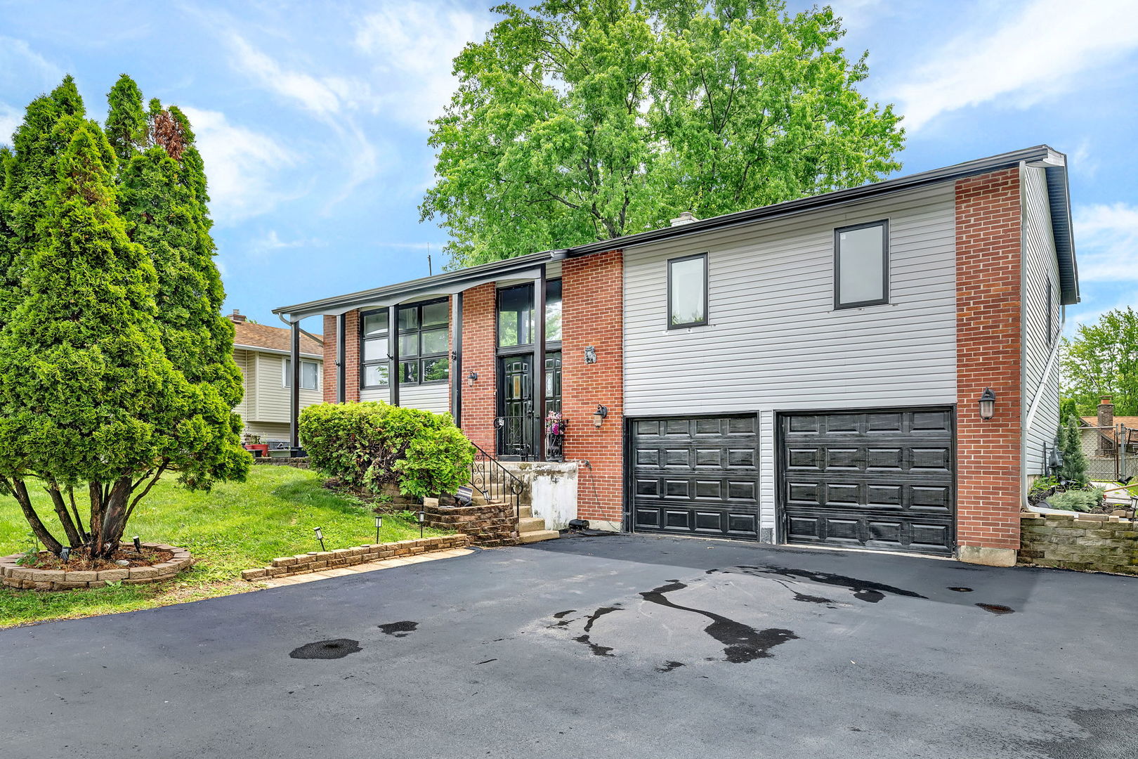 551 Falconridge Way Bolingbrook, IL 60440 - Photo 2 of 28