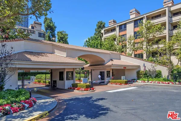 $1,250,000 | 2132 Century Park Lane, Unit 303, Los Angeles, CA 90067
