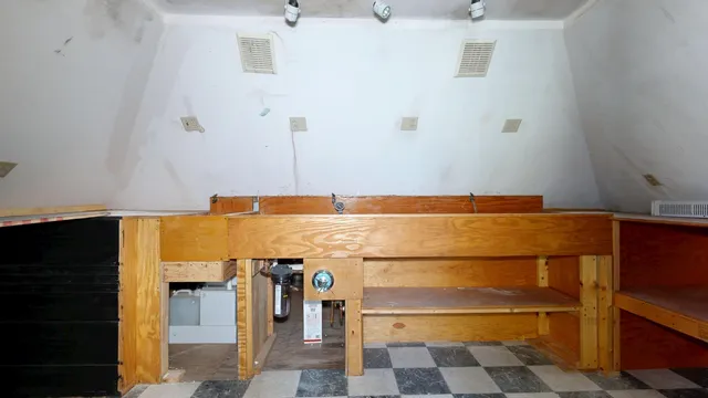 $468,000 | 852 Gray Road, Gorham, ME 04038