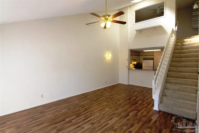 $1,200 | 5001 Grande Drive, Unit 423, Pensacola, FL 32504