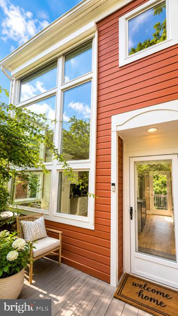 241 Edwards Ferry Road Northeast Leesburg, VA 20176 - Photo 38 of 41 Charming entryway with vibrant hues.