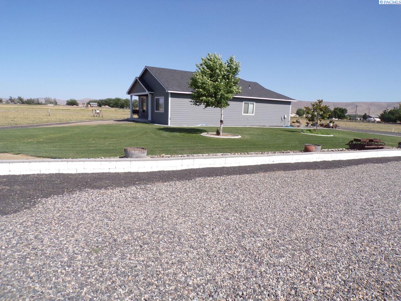 166214 West Johnson Road Prosser, WA 99350 - Photo 14 of 50 Gallery Image 14