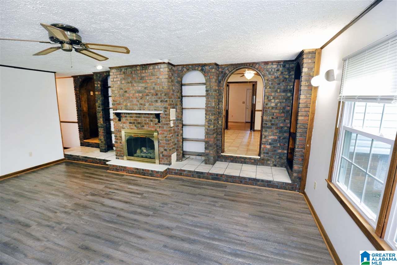 423 Terry Road Anniston, AL 36207 - Photo 8 of 28