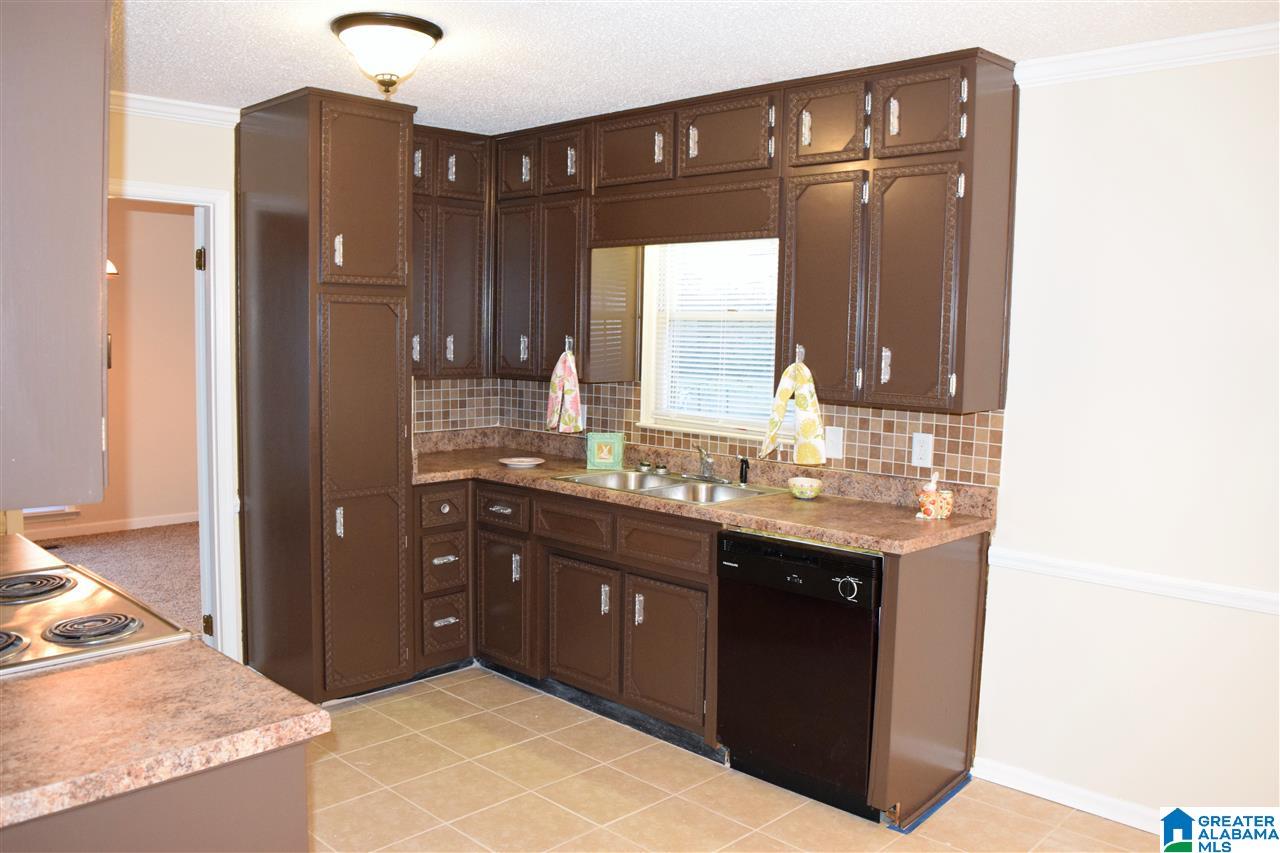 1259 Huffman Road Birmingham, AL 35215 - Photo 4 of 26