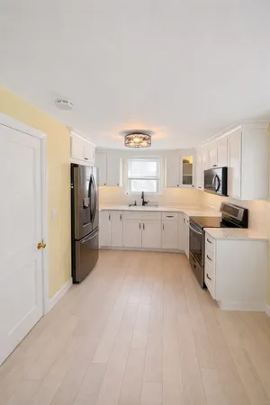 $3,300 | 9 Mulberry Lane, Northborough, MA 01532