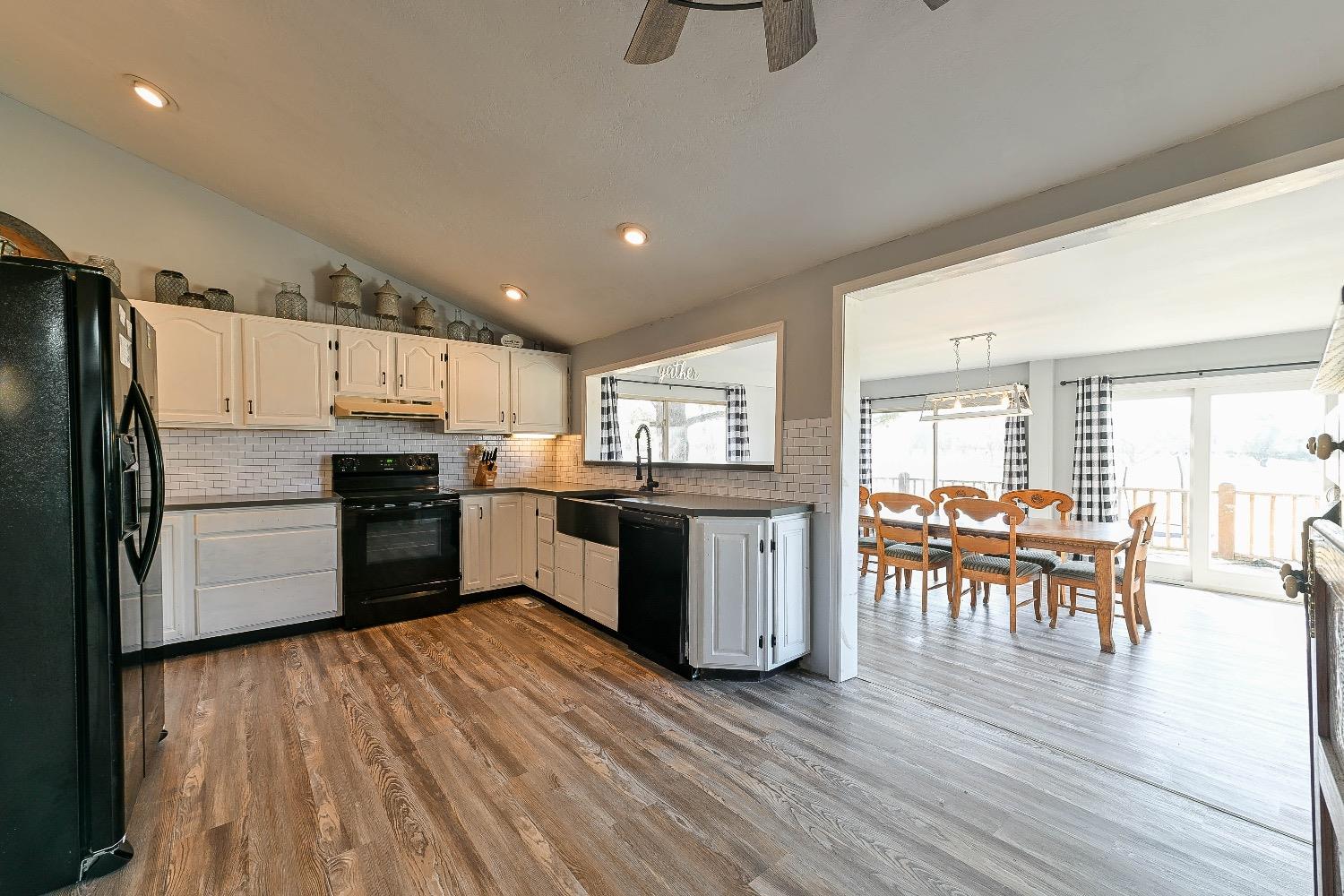 15792 Highway 250 Rising Sun, IN 47040 - Photo 10 of 33