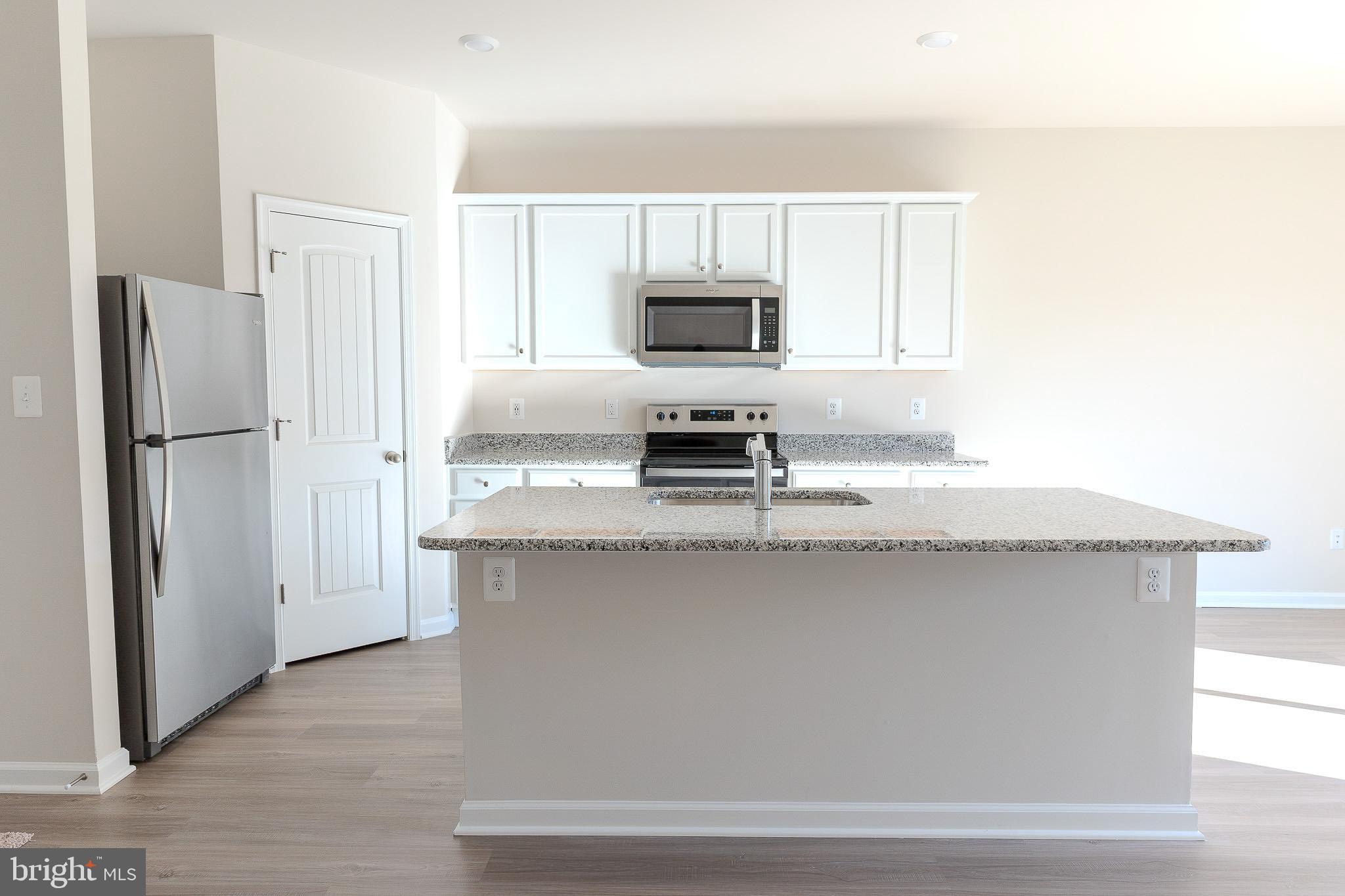 104 Cramsford Street Falling Waters, WV 25419 - Photo 5 of 16