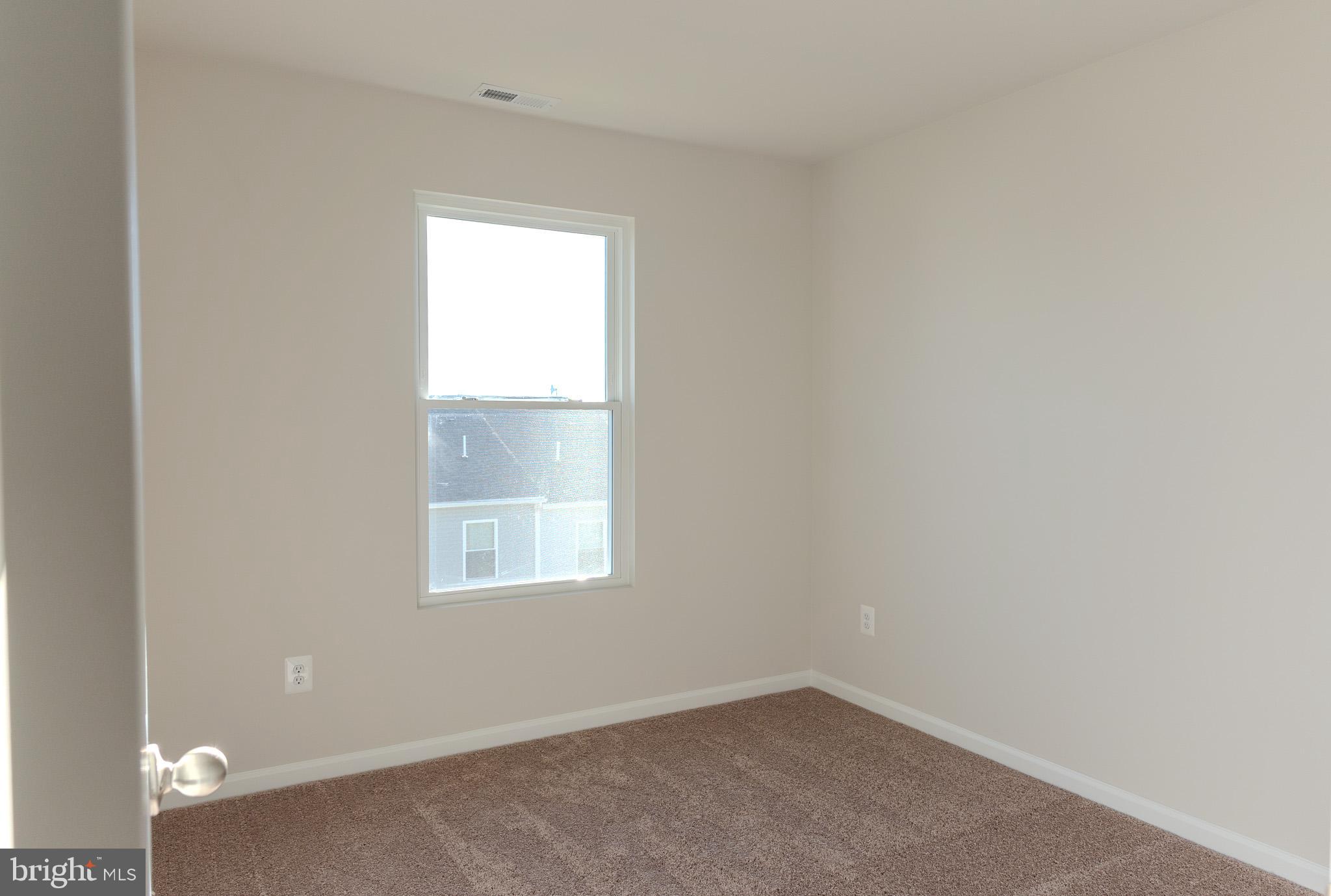 104 Cramsford Street Falling Waters, WV 25419 - Photo 10 of 16