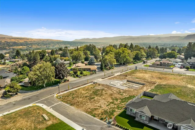 $214,900 | 2140 Covey Ridge Lane, Wenatchee, WA 98801