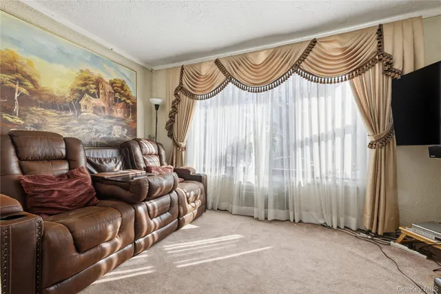 $829,000 | 89-18 239th Street | Bellerose