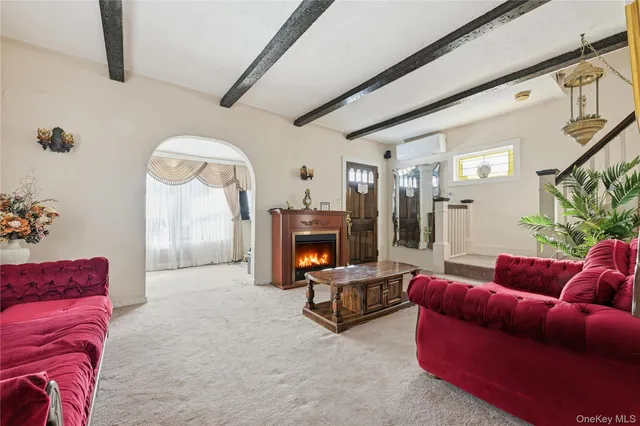 $829,000 | 89-18 239th Street | Bellerose