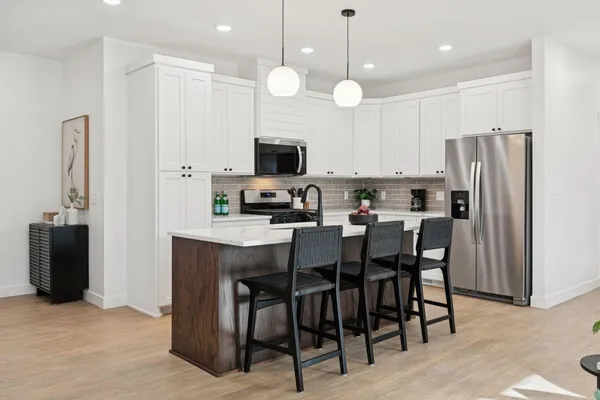 $600,000 | 1227 Bellflower Lane Northeast, Owatonna, MN 55060