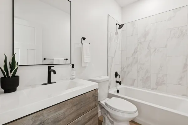 $600,000 | 1227 Bellflower Lane Northeast, Owatonna, MN 55060