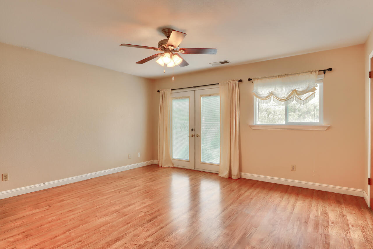 44755 Savage Road Coarsegold, CA 93614 - Photo 25 of 68 21-master-bedroom