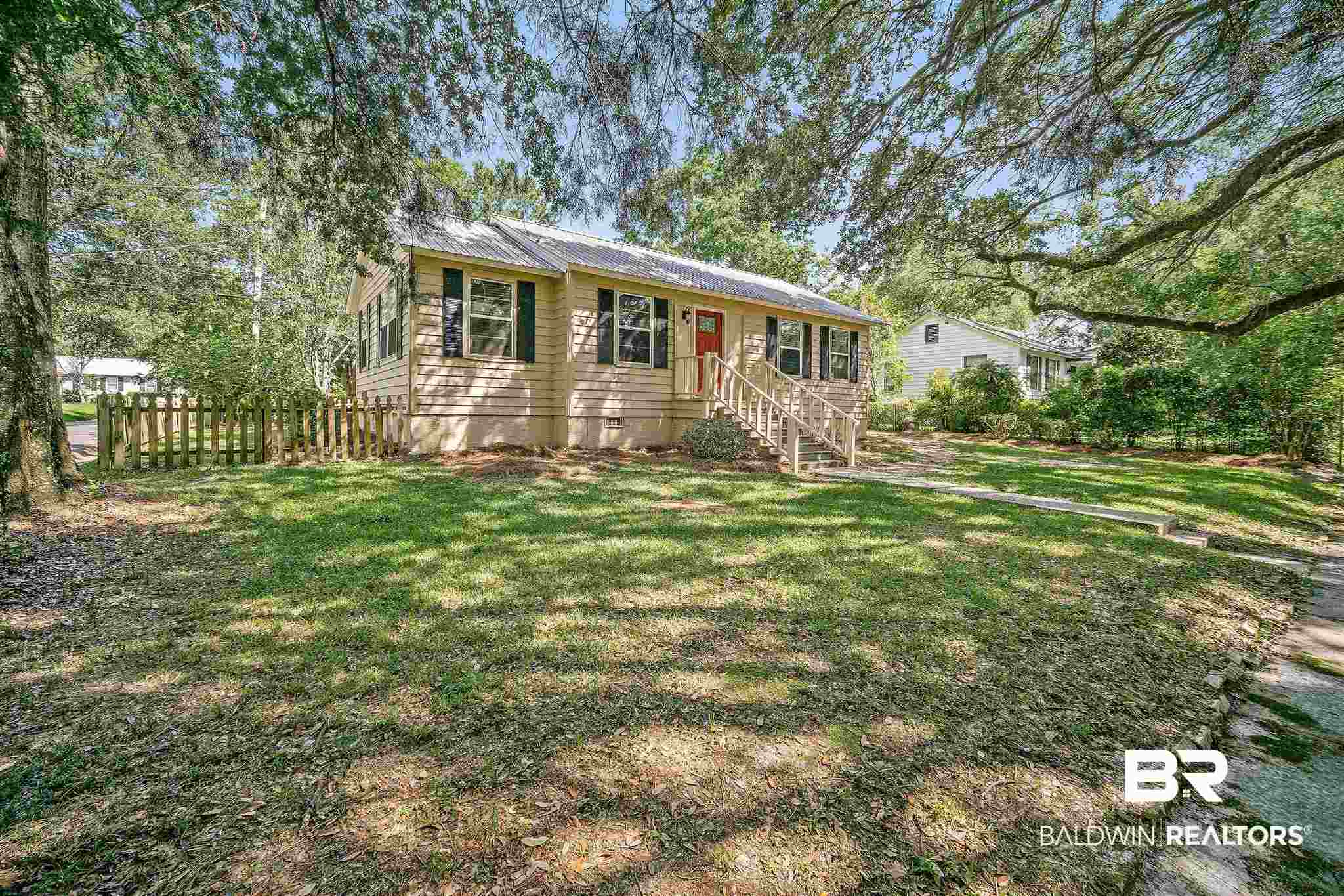 303 1st Street Mobile, AL 36611 - Photo 2 of 24