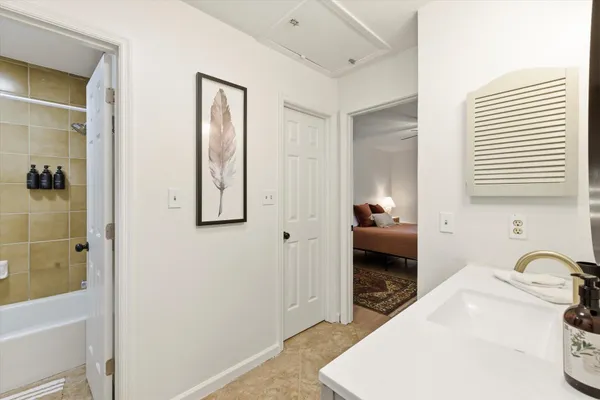 $89,900 | 216 Dixie Drive, Unit 8, Tallahassee, FL 32304