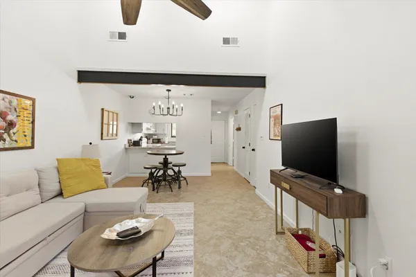 $89,900 | 216 Dixie Drive, Unit 8, Tallahassee, FL 32304