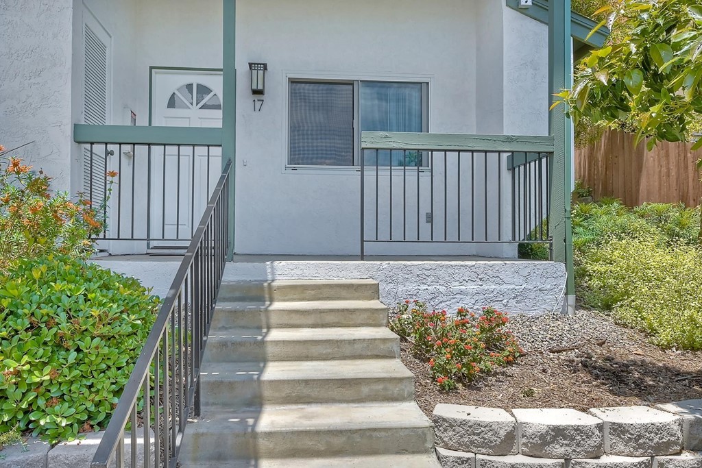 2961 Columbia Street, Unit 17 San Diego, CA 92103 - Photo 3 of 24